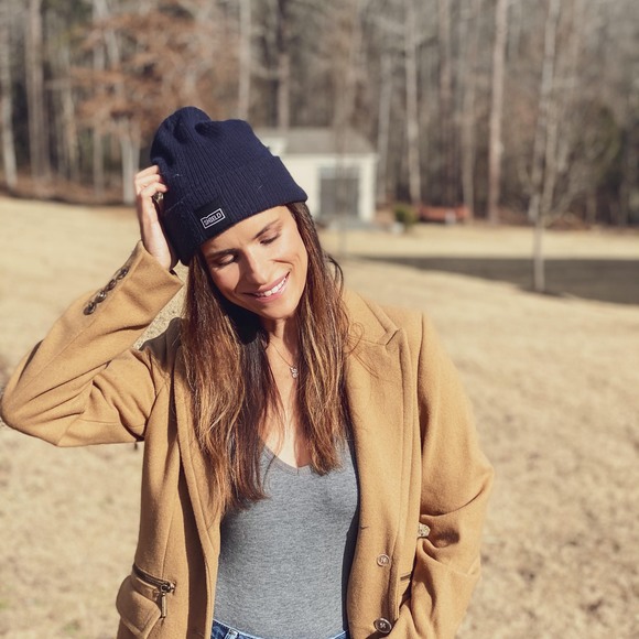Profile Picture of Renee Horton (@scg8322) on Poshmark