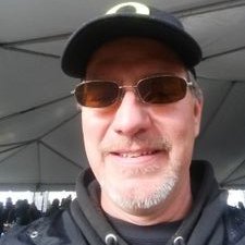 Profile Picture of Brian Goodrich (@la_duck) on Twitter