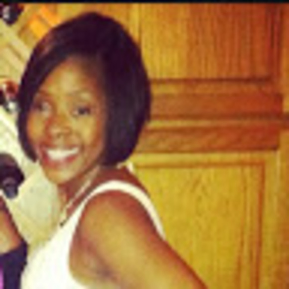 Profile Picture of Chereece Smith (@chereece_smith) on Poshmark