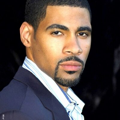 Profile Picture of Myles Stewart (@mylesstewart) on Twitter