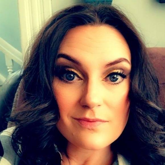 Profile Picture of Shelly Remington (@shellyremington) on Poshmark