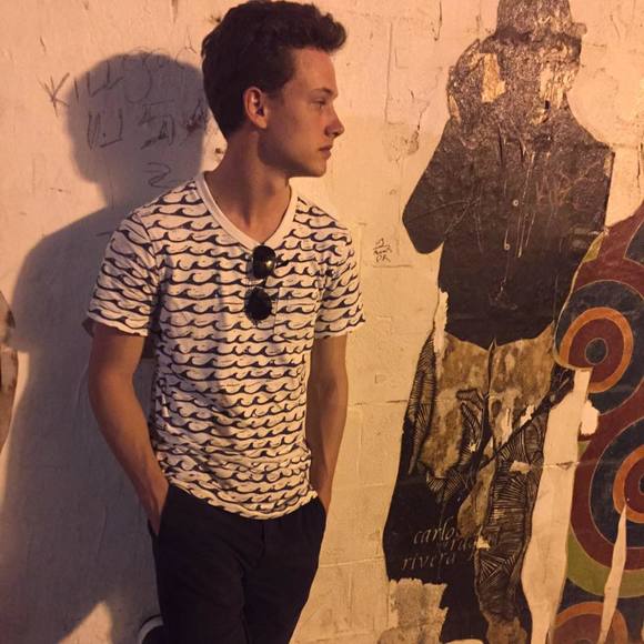 Profile Picture of Jesse Rotering (@jesseeeeeeeeee_) on Poshmark