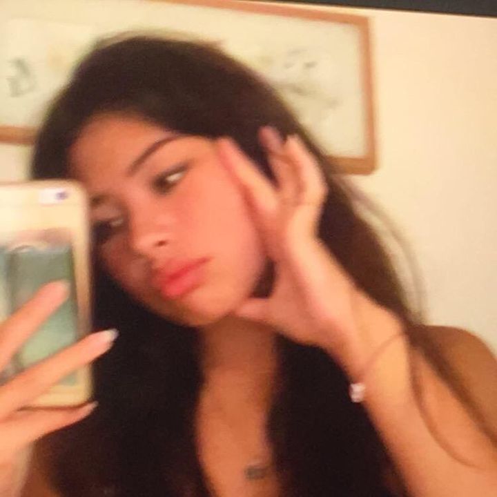 Profile Picture of   Reply to @hhannah_main... (@elka.drozdowski) on Tiktok