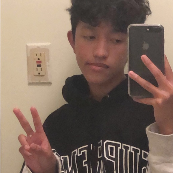 Profile Picture of Adrian Sison (@adrianxsison) on Poshmark