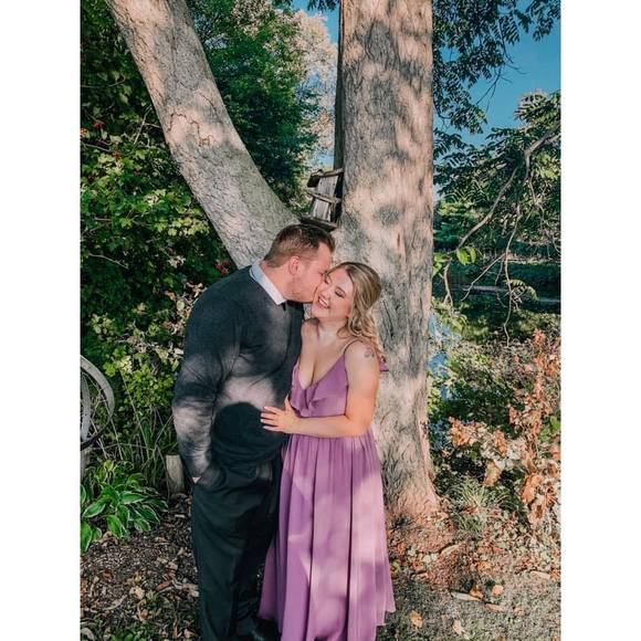 Profile Picture of Kasey Ceaser (@kaseyceaser) on Poshmark