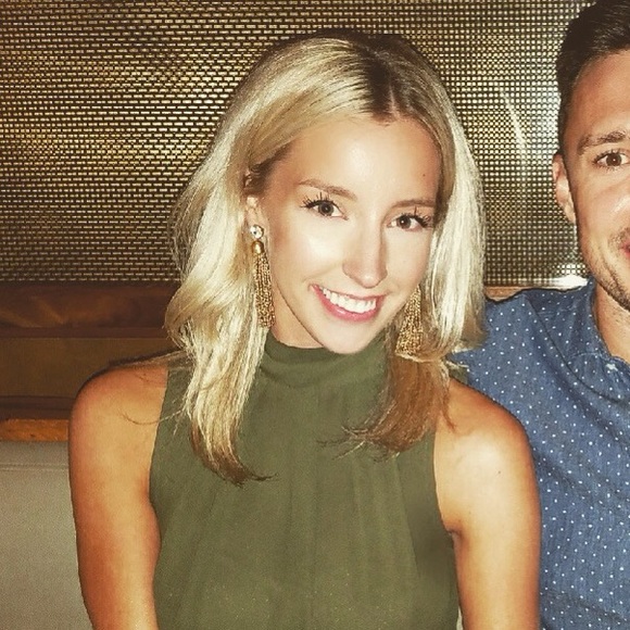 Erin Casey - Poshmark Profile Picture of Erin Casey (@erinocasey) on Poshmark