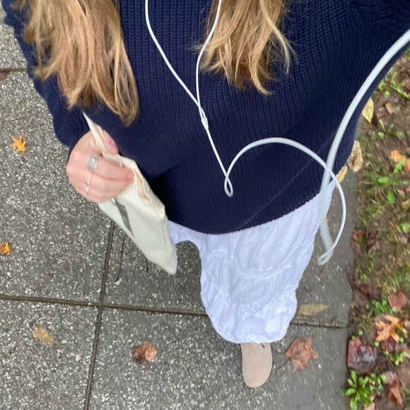 Profile Picture of Dvorah Kvasnik (@dvorahleah18) on Poshmark