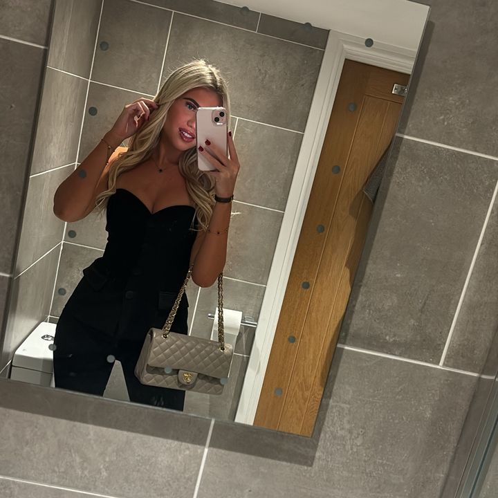 Profile Picture of Amber Downs (@@x.amberdowns.x) on Tiktok