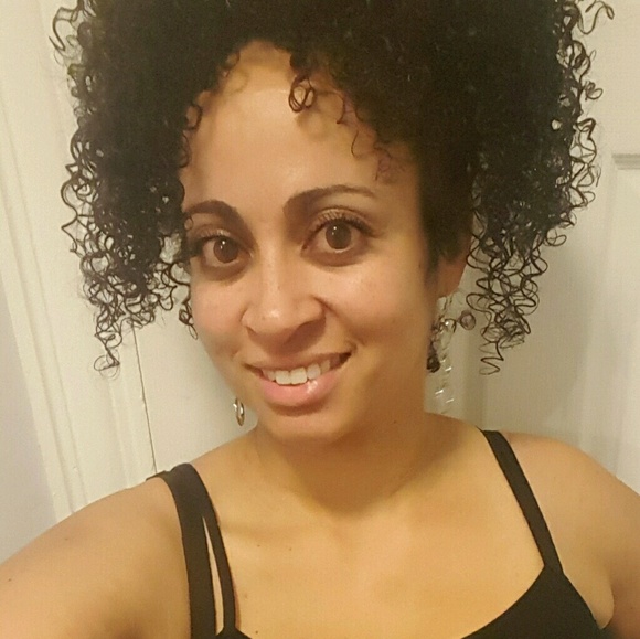Profile Picture of Jaime Allen (@jlyn31) on Poshmark