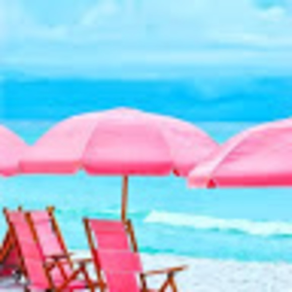 Profile Picture of Nikki Shakespeare (@nikchele) on Poshmark