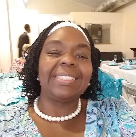 Rene Hicks - Poshmark Profile Picture of Rene Hicks (@renehicks) on Poshmark