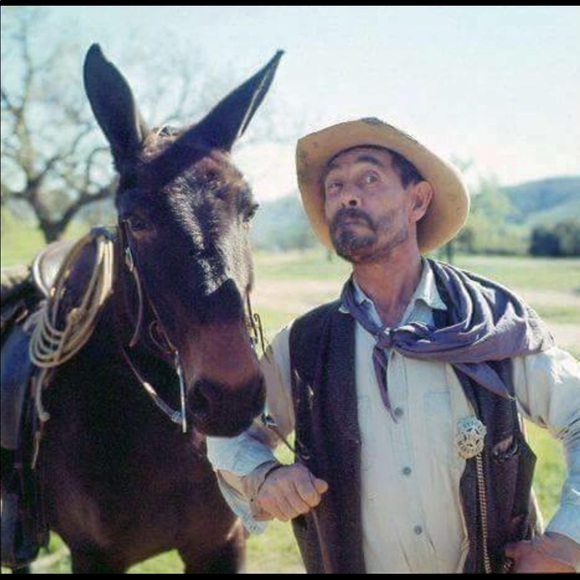 Profile Picture of Kenneth Warner (@bradwarner) on Poshmark