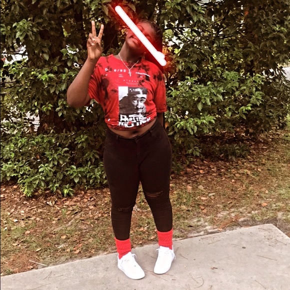 Profile Picture of Davey’onna E’muni💙 (@daveyonna_emuni) on Poshmark