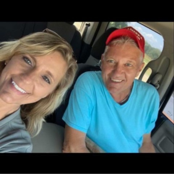 Profile Picture of Ladonna Peters (@lbell2456) on Poshmark