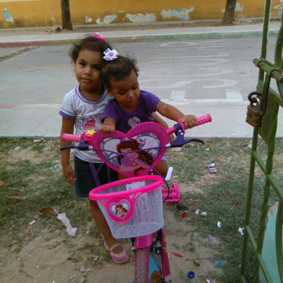 Profile Picture of Isabel Blanco (@isabelblanco320) on Twitter