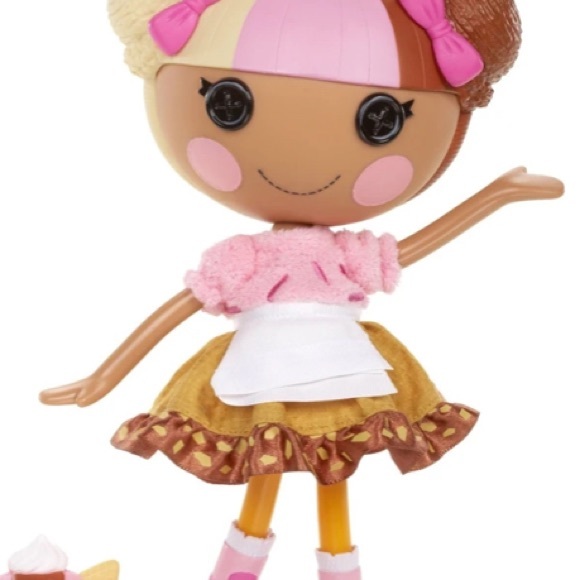 Molly Chrinka - Poshmark Profile Picture of Molly Chrinka (@mollychrinka) on Poshmark