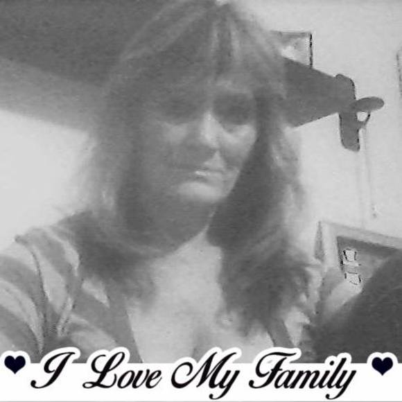 Profile Picture of Peggy Potts (@pegsea) on Poshmark