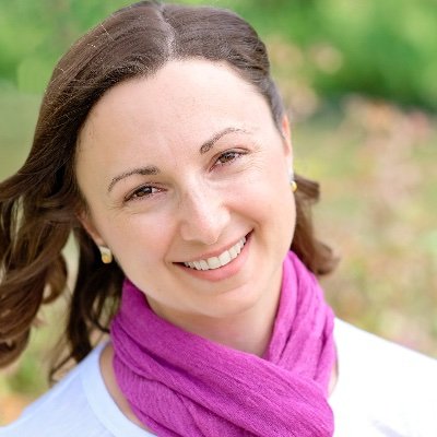 Profile Picture of Lori Wolf-Heffner (@LoriWolfHeffner) on Twitter