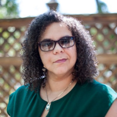 Profile Picture of Michele Howe Clarke - Face Forward YOU (@faceforwarduni) on Twitter