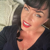 Profile Picture of Elizabeth Page (@MsBunnyPage) on Youtube