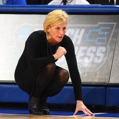 Profile Picture of Lisa Stone (@CoachStone_SLU) on Twitter