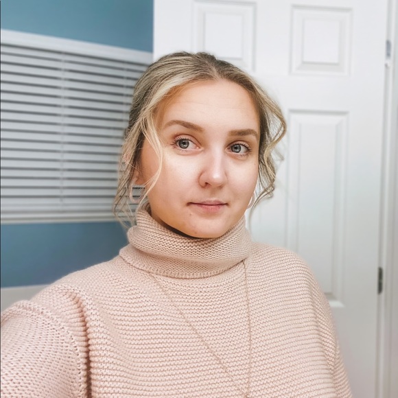 Profile Picture of Kornelia Majkut (@kora87pl) on Poshmark