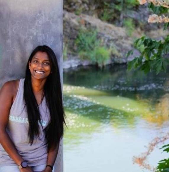 Profile Picture of Meena Dalsky (@dalskymeena) on Poshmark