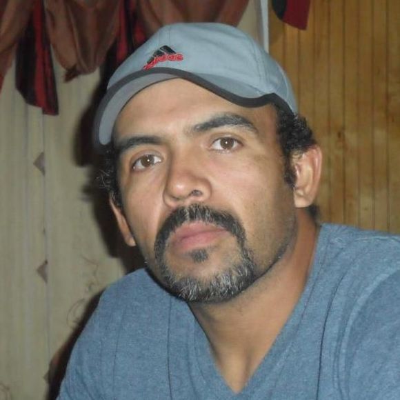 Profile Picture of Antonio Gallegos (@antonio2155) on Poshmark
