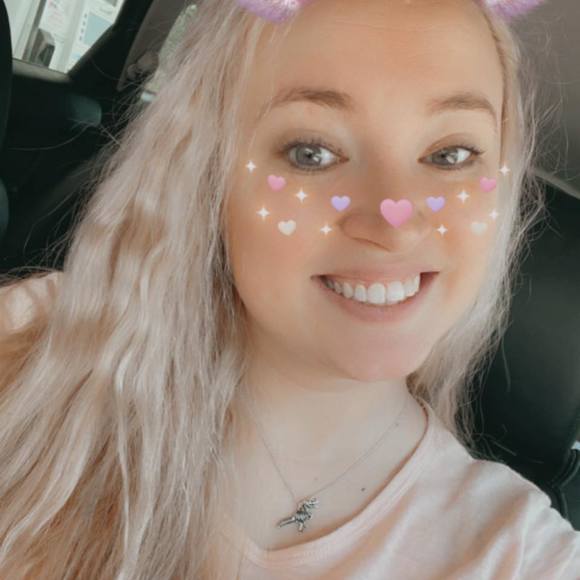 Profile Picture of Harley Keith (@harleymkeith) on Poshmark