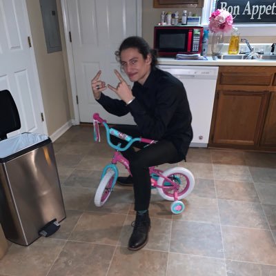 Profile Picture of Matthew Tomasello (@Matomasello7) on Twitter