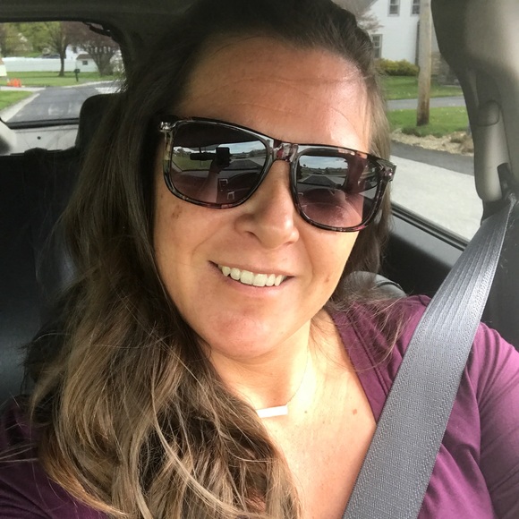 Profile Picture of Rebecca Obrien (@rstreett87) on Poshmark