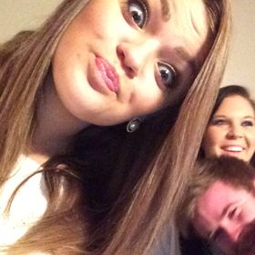 Profile Picture of Lexi Casteel (@alexislindy) on Pinterest