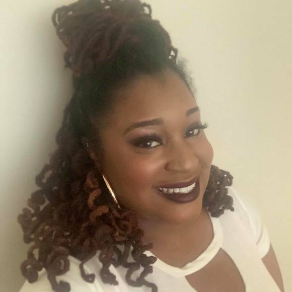 Profile Picture of Jasmine Wiggins (@shaybell90) on Poshmark