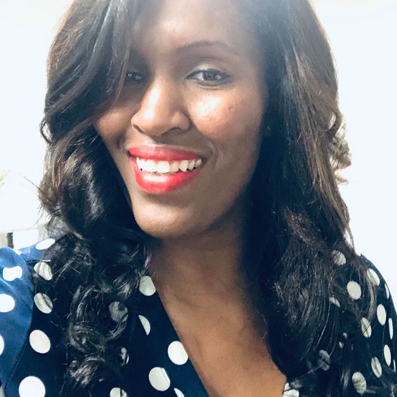 Profile Picture of April Patrick (@aprilpatrick115) on Poshmark