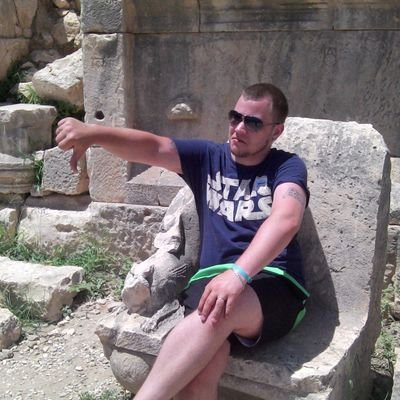 Profile Picture of Stan (@HuckItHard) on Twitter