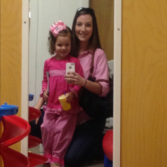 Profile Picture of Christie Rooks (@christierooks) on Poshmark