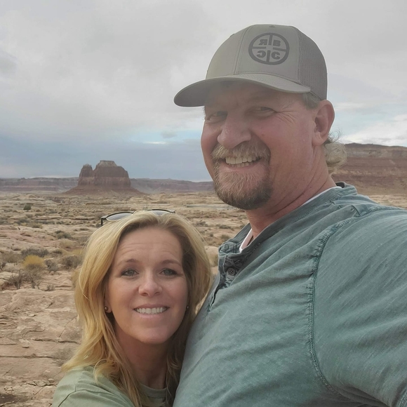 Profile Picture of Amy Garfield (@agarf) on Poshmark