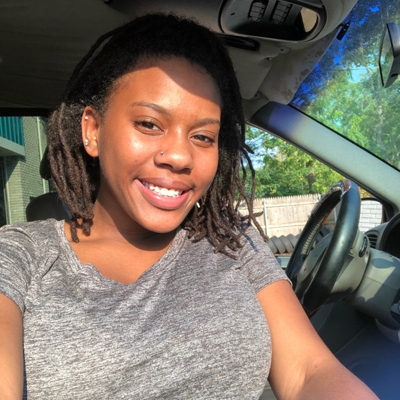 Profile Picture of Jordan Chandler (@jordanamoni) on Poshmark