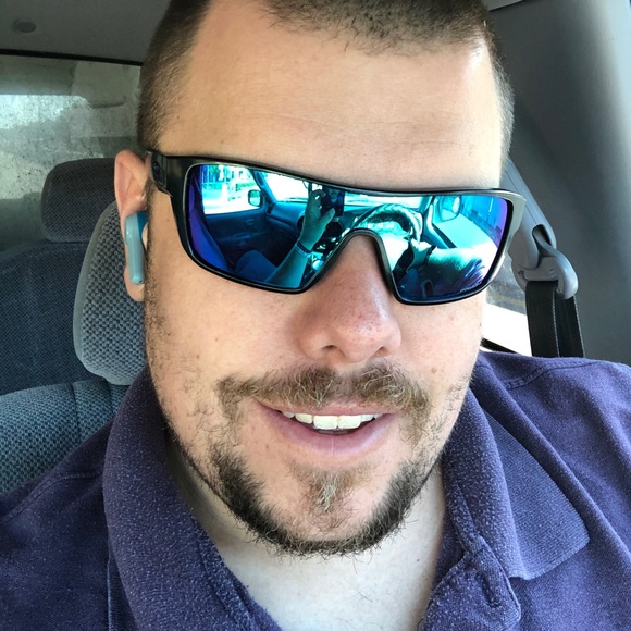 Profile Picture of John Hendrix (@hendrix721) on Poshmark