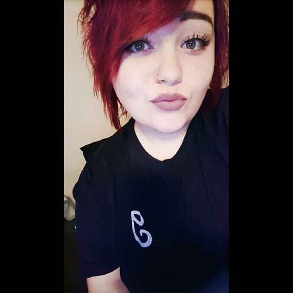 Profile Picture of Kaitlin Mittasch (@kaitlinranea) on Poshmark