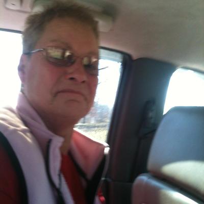 Profile Picture of CONNIE BOOKER (@csbpanda) on Twitter