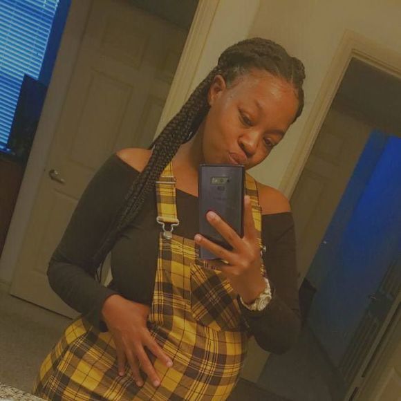 Profile Picture of Tina Pointer (@latinap123) on Poshmark