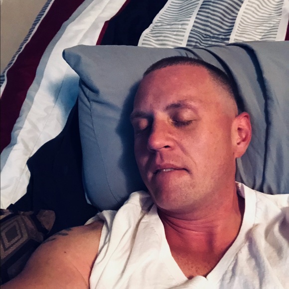 Profile Picture of Chris Beh (@dreammkr23) on Poshmark