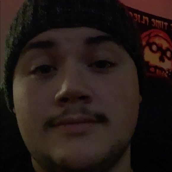 Profile Picture of Michael Gengler (@michaelgengler) on Poshmark