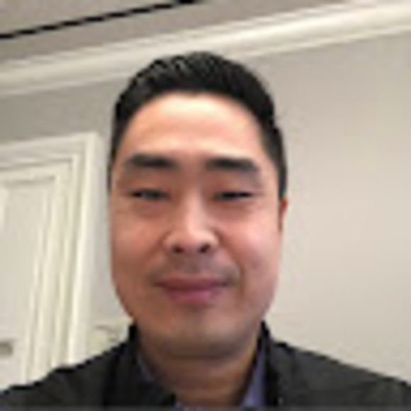 Profile Picture of Richard Woo (@rwoo17) on Poshmark