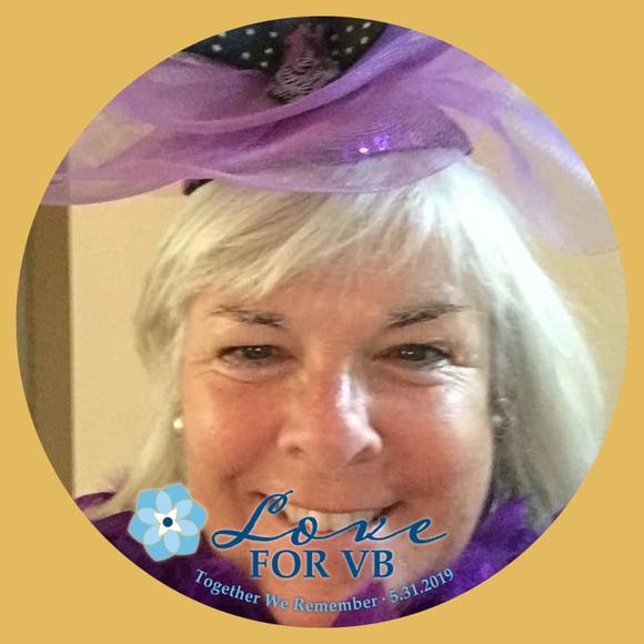 Profile Picture of Terri Belkov (@tbelkov) on Poshmark
