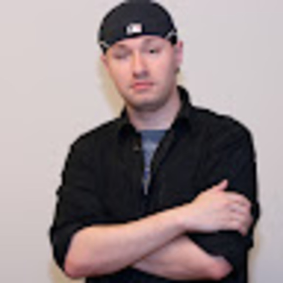 Profile Picture of Robert Malicki (@archangel27) on Poshmark