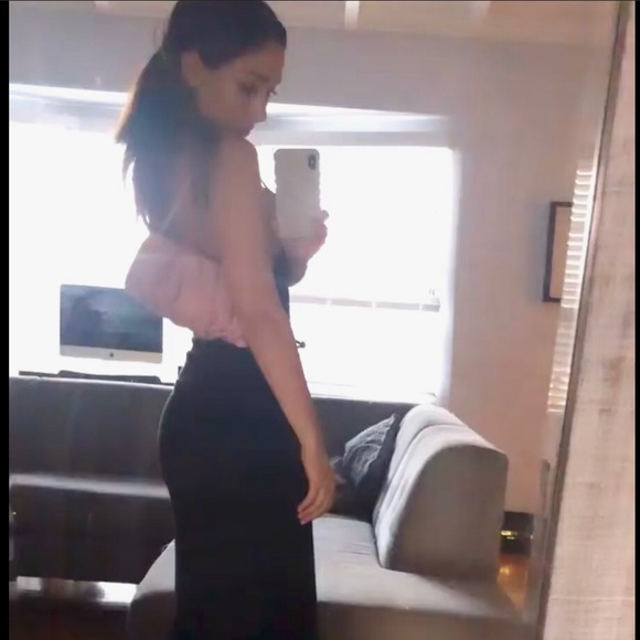 Profile Picture of Julia Misaki (@juliamclothes) on Poshmark