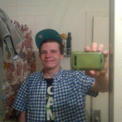 Profile Picture of Michael Munro (@michaelmunro420) on Twitter