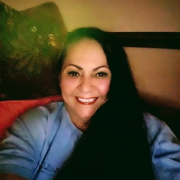 Profile Picture of Mary Locklear (@snook_2019) on Poshmark